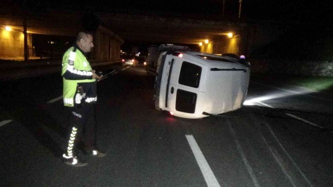 Takla Atan Aracın Sürücüsü Polise Zor Anlar Yaşattı, O Anlar Kamerada