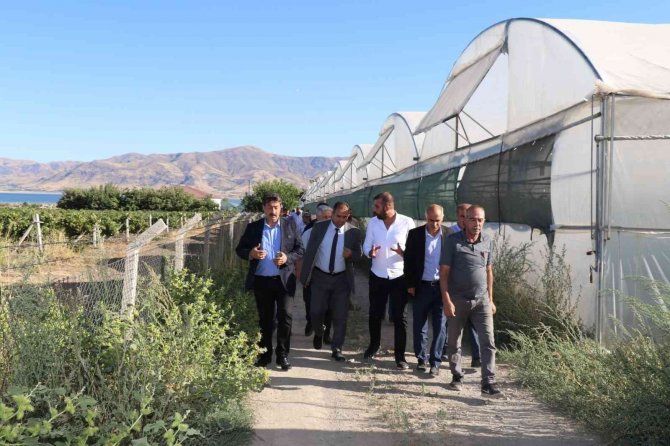 Elazığ’da Sera Üreticileri Bilgilendirildi