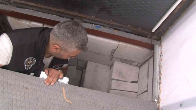 Kom’dan Sahte Alkol Ve Tütün Operasyonu: Parola ’Ucuz Olan’