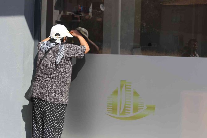 Ev Sahibi Olma Hayali Kurdular, Firma Kaçınca Ortada Kaldılar