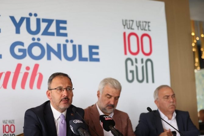 Bakan Kasapoğlu Fatih’te Vatandaşlarla Bir Araya Geldi