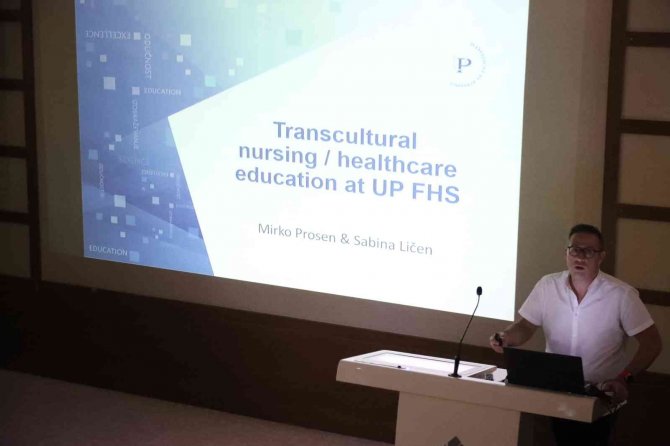 Hemşirelik Eğitiminde ‘Yenilikçi Öğretme Ve Öğrenme’ Hkü’de Mercek Altına Alındı