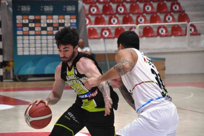 Ege Cup’ta İlk Maç Aliağa Petkimspor’un Oldu