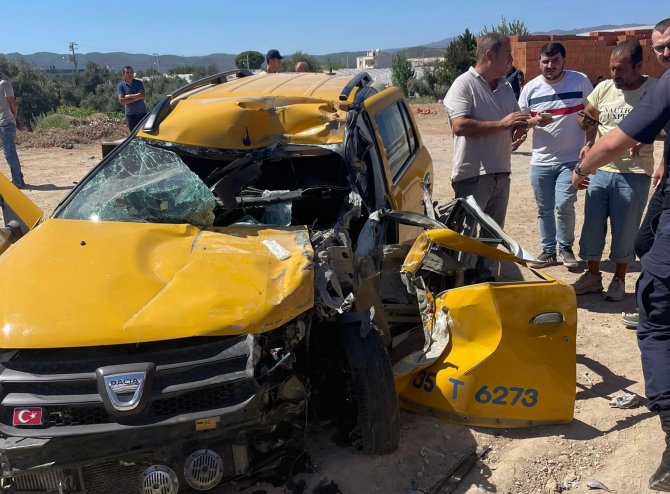 İ̇zmir’de Feci Kaza: 1 Ölü, 3 Yaralı