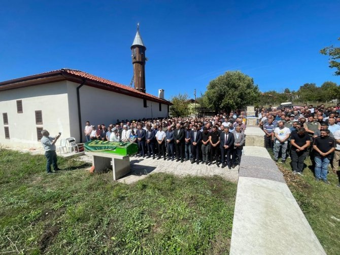 Hayatını Kaybeden Muhtar Son Yolculuğuna Uğurlandı