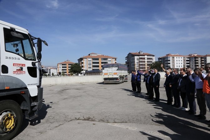 Pakistan İçin Toplanan Yardım Malzemeleri Yola Çıktı