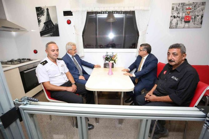 Deprem Simülasyonunda 6.5 Büyüklüğünde Depremi Yaşadılar