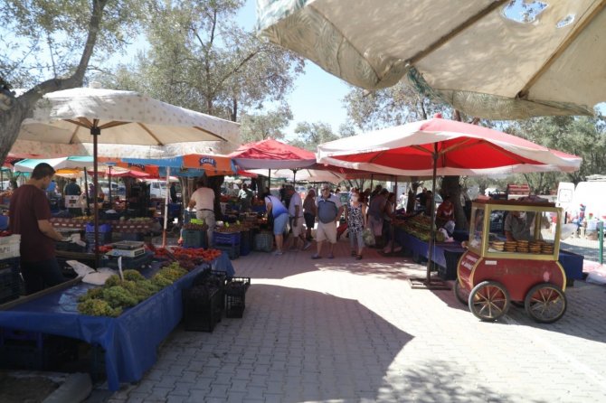 Pelitköy Pazarı Yeni Yerinde Açıldı