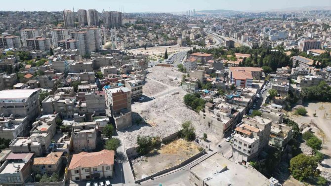 Boğaziçi Bulvarı 2’nci Etap Yol Açma Çalışmalarını Aralıksız Sürdürüyor.