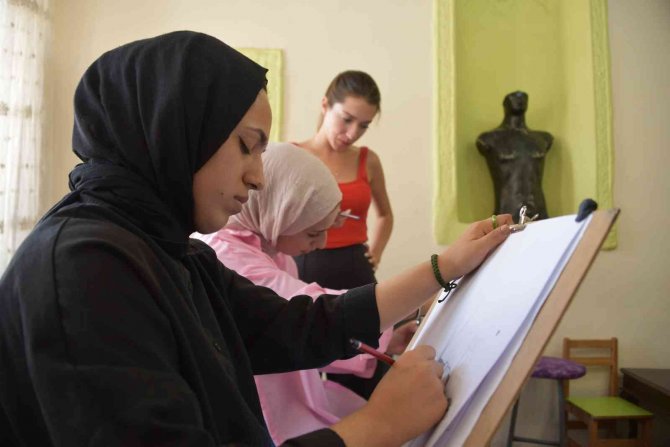 Hayallerindeki Üniversiteleri Ücretsiz Kursla Kazandılar