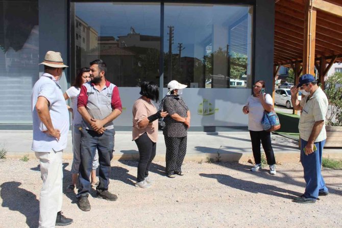 Ev Sahibi Olma Hayali Kurdular, Firma Kaçınca Ortada Kaldılar