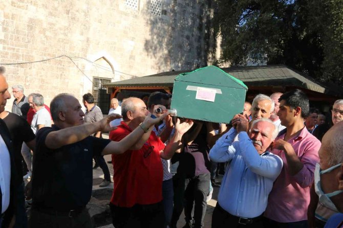 Türkiye Kasaplar Federasyonu Başkanı Yardımcı’nın Annesi Son Yolcuğuna Uğurlandı