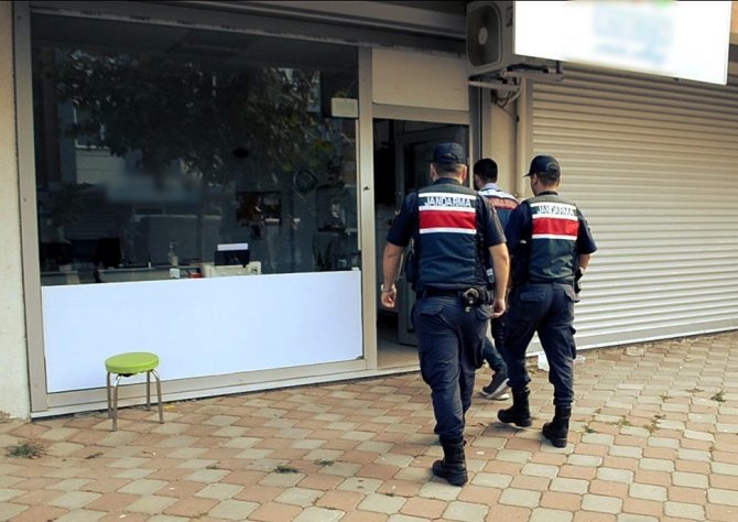 Tekirdağ’da Kaçak Alkol Satışına Jandarma Baskını
