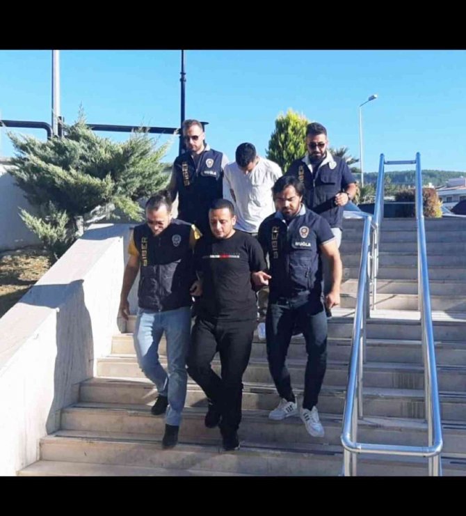 Siber Dolandırıcılar Tutuklandı