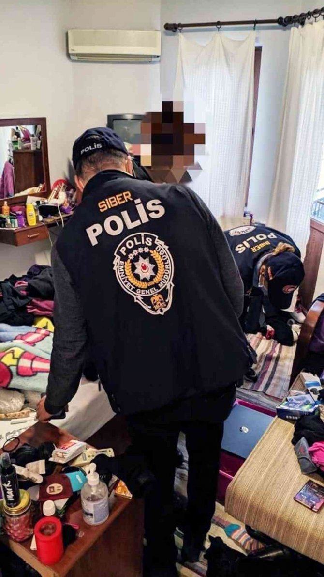 Siber Dolandırıcılar Tutuklandı