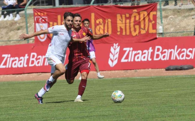 Ztk: Niğde Anadolu Fk: 3 - Kahramanmaraşspor: 2