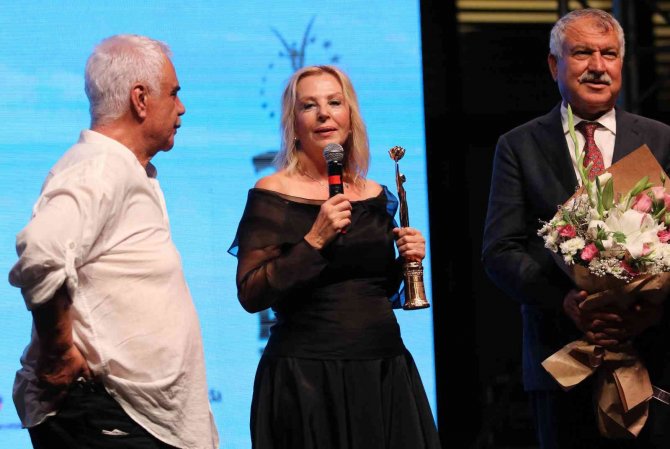 29. Uluslararası Altın Koza Film Festivali’nde ’Onur Ödülleri’ Sahiplerini Buldu