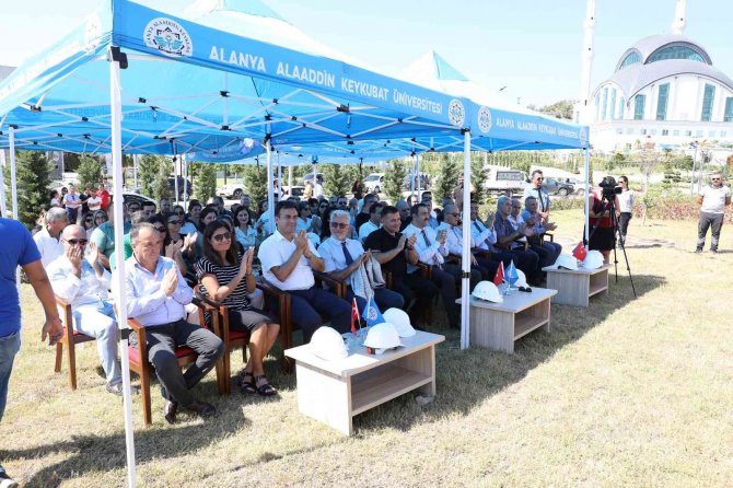 Alkü Sağlık Ve Fizik Tedavi Rehabilitasyon Merkezinin Temeli Atıldı