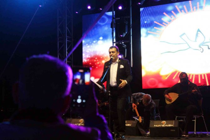 Ardahan Belediye Başkanı Sinop’ta Konser Verdi