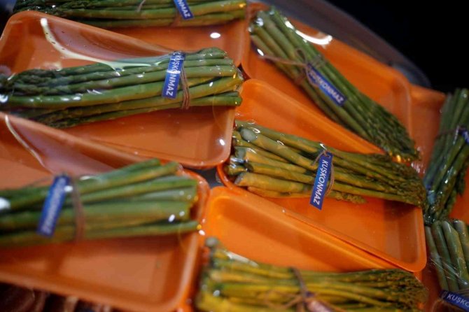 Büyükşehir Belediyesi’nin Kuşkonmazları Halk Ege Et Reyonlarında Yerini Aldı