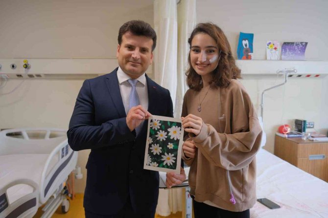 Hastane Sınıfı İle Hem Eğitimleri Hem Tedavileri Devam Ediyor