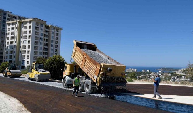 Kuşadası Uydukent Sitesi Yeni Yollarına Kavuşuyor