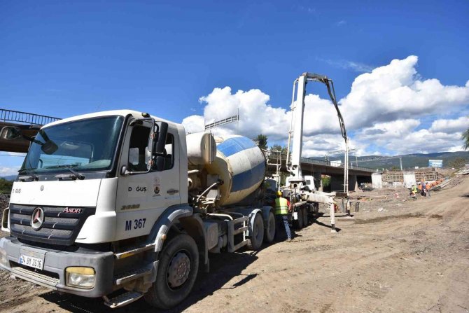 Başkan Özcan; “Niksar, Karadeniz Ve İ̇ç Anadolu’yu Birbirine Bağlayan Bir Köprü Olacak”