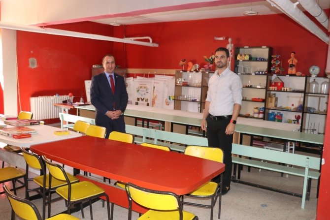 Bingöl’de Geri Dönüşüm Malzemeleri Kullanılarak Kütüphane Oluşturuldu