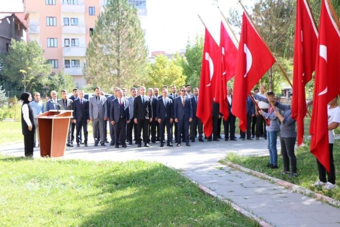 Hizan’da İ̇lköğretim Haftası Kutlandı