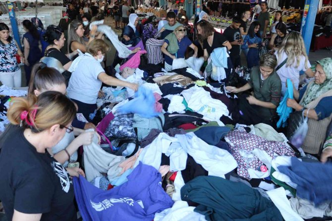 Edirne’ye Akın Eden Bulgarlar Bin Euro Harcıyor