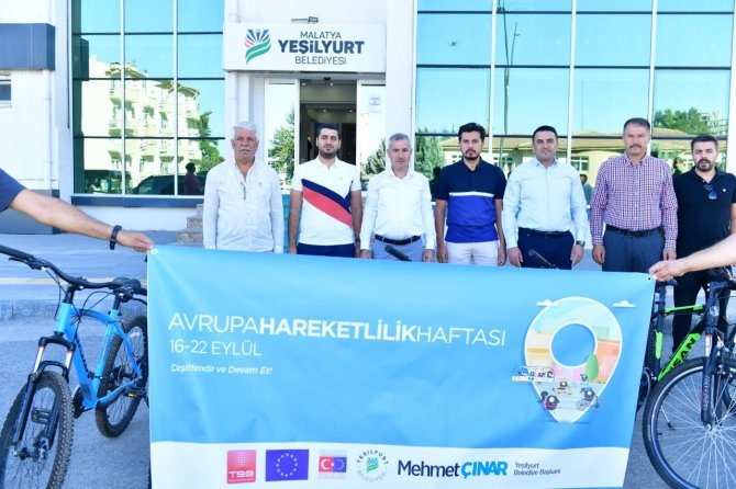 Başkan Çınar, Mesaiye Bisikletle Geldi