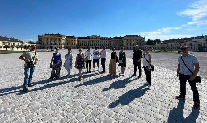 Denizli Atatürk Mtal Öğretmenleri Viyana’ya Çıkartma Yaptı
