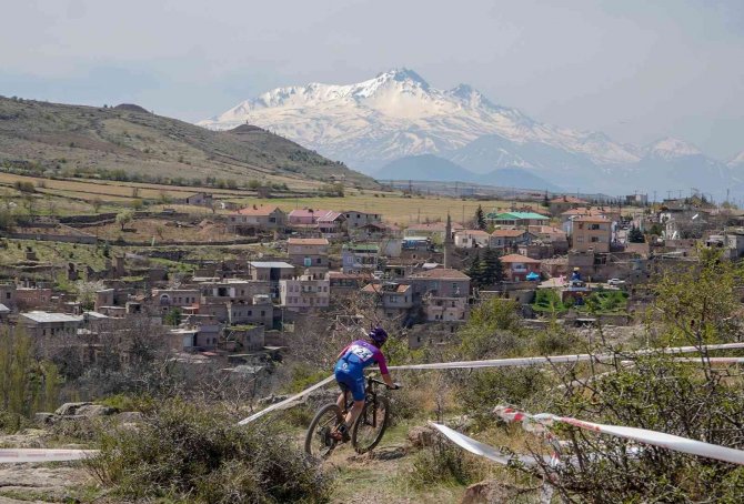 Erciyes Uluslararası Dağ Bisikleti Yarışları Başlıyor
