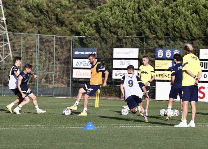 Fenerbahçe, Corendon Alanyaspor Maçı Hazırlıklarına Başladı