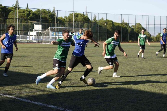 Genç Horozlar Lige Hazır