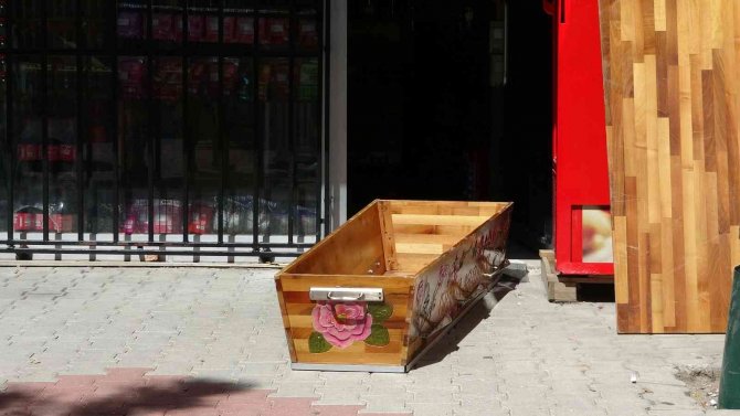 Isparta’da Market Tuvaletinde Şüpheli Ölüm