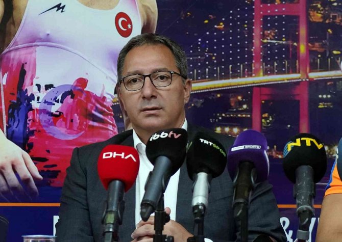 Burhan Akbudak: “Bu Takımın Bir Parçası Olduğum Ve Hedeflerime Ulaştığım İçin Çok Mutluyum”