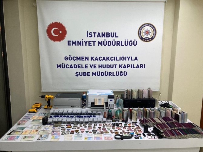 İ̇stanbul’da Göçmen Kaçakçılığından ‘Casusluk’ Faaliyeti Çıktı: 4 İ̇ranlı Tutuklandı