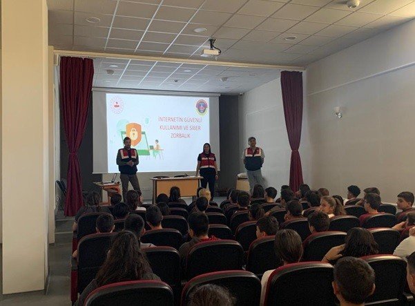 Jandarmadan Çocuklar Ve Gençler İçin Uygulama