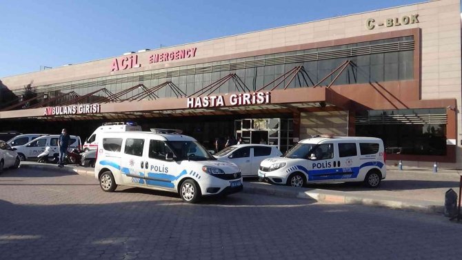 Aralarında Husumet Bulunan Şahsa Ateş Açtılar: 3 Yaralı