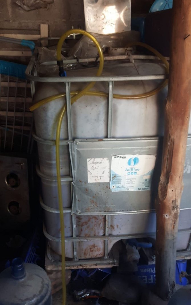 Manisa’da Bin 400 Litre Sahte İçki Ele Geçirildi