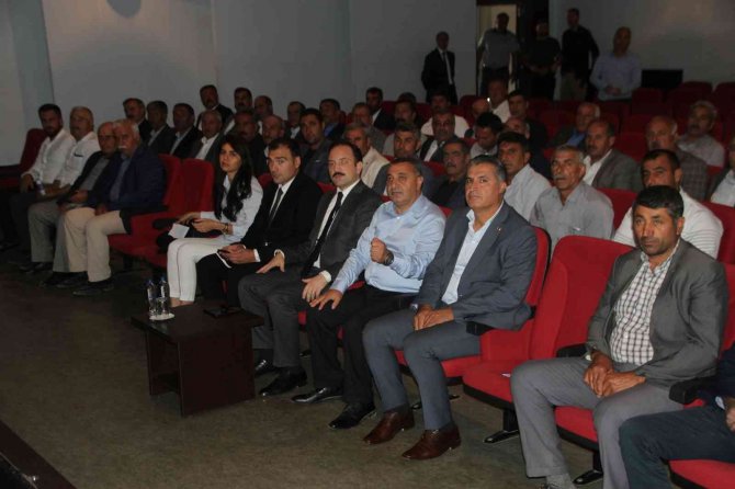 Malazgirt’te Muhtarlara Seminer Verildi