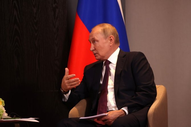 Özbekistan’ın Semerkant Kentinde Cumhurbaşkanı Recep Tayyip Erdoğan İle Rusya Devlet Başkanı Vladimir Putin Arasındaki Görüşme Başladı.