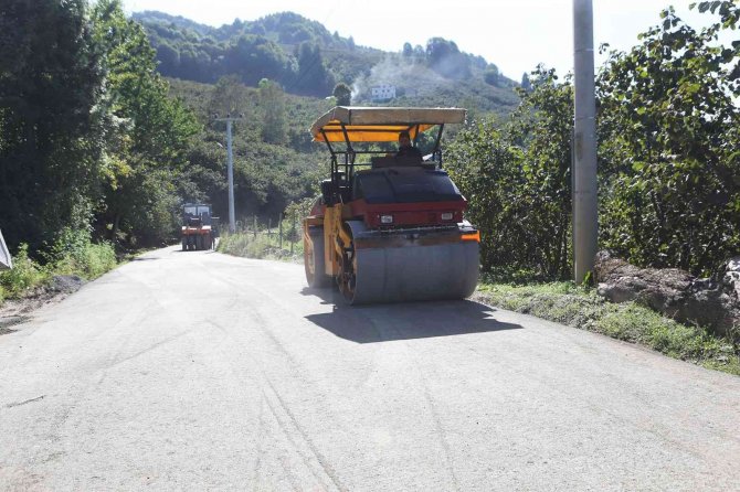 Büyükşehir’den 5 Mahalleye Beton Yol