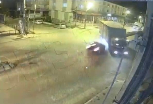 İ̇yi̇ Partili Gençlik Kolları Başkanının Karıştığı Feci Kaza Kamerada