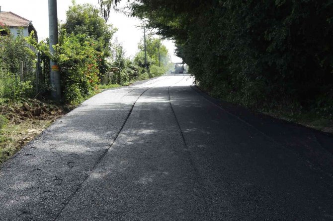 Serdivan’da Asfalt Çalışmaları Sürüyor