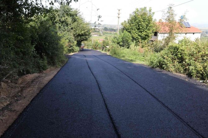 Serdivan’da Asfalt Çalışmaları Sürüyor