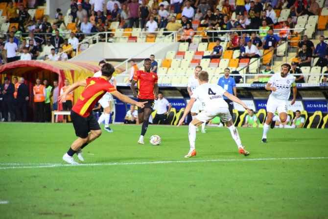 Spor Toto 1. Lig: Yeni Malatyaspor: 0 - Altay: 0