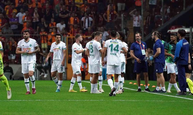 Spor Toto Süper Lig: Galatasaray: 1 - Konyaspor: 1 (İ̇lk Yarı)