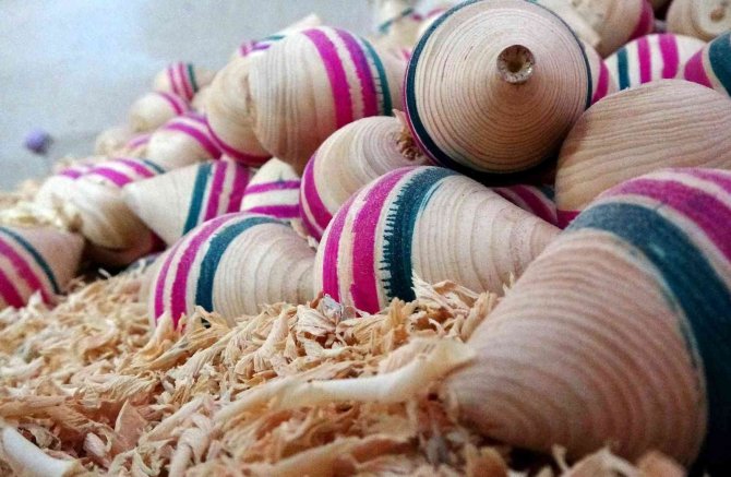 Talaş Tozları Arasında 41 Yıldır Topaç Üretiyor